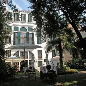 hotel-palazzo-abadessa.hotelinveneto.com/