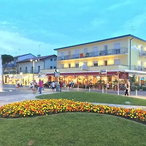 https://hotel-stella-doro-lido-di-jesolo.hotelinveneto.com