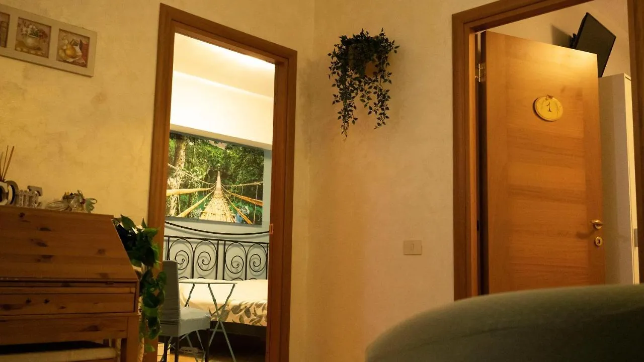 Le Quattro Meraviglie Bed and Breakfast Roma 0*,  Italia